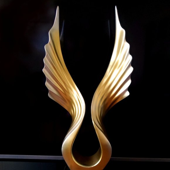 ELEGANT GOLD ANGEL WING HOME DECOR DISPLAY GIFT - Picture 2 of 6